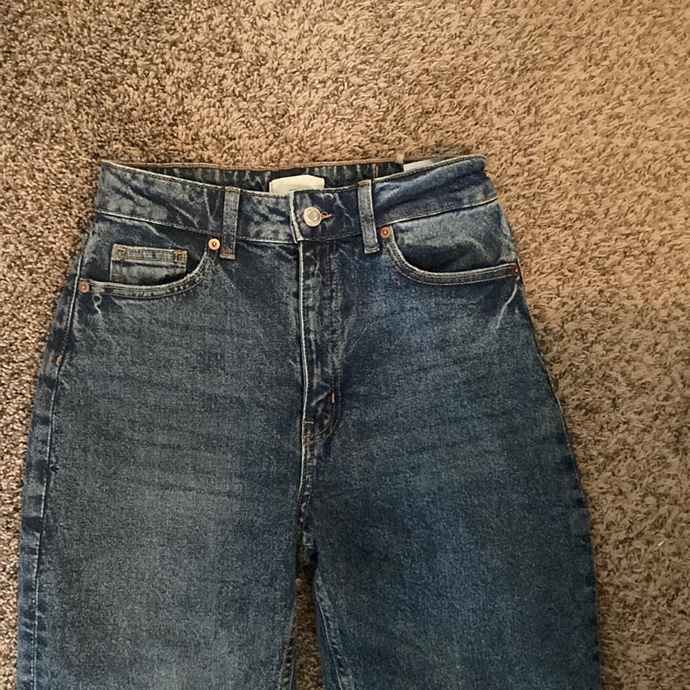 H&M Medium Wash High-Rise Mom jeans